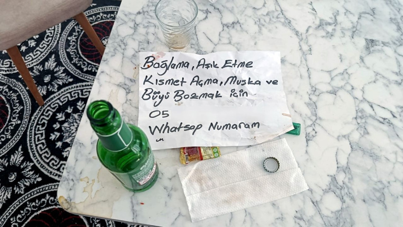 Polis, sahte savcı ararken 'büyücü' buldu! 15 bin liraya muska yazıyormuş - Resim : 1