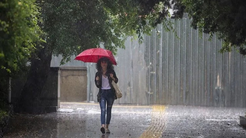 İstanbul'a üşütecek soğuk geliyor: Hava durumunun değişeceği tarih belli oldu - Resim : 2