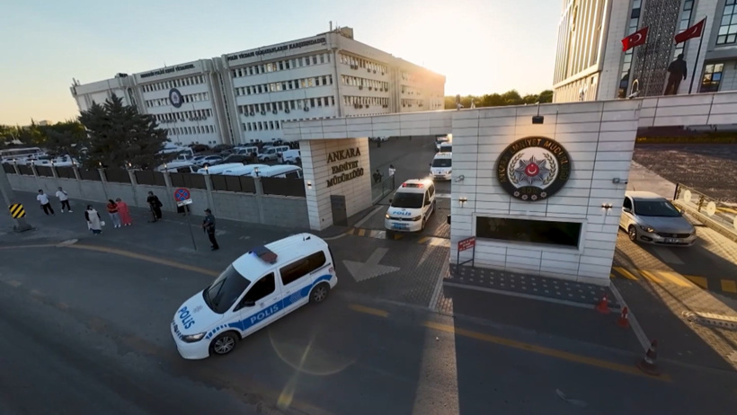 NATO için 1.5 milyon kişi arandı 4 bin kişi yakalandı - Resim : 2