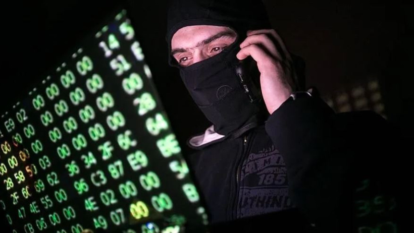 İstanbul'da kurdukları çağrı merkeziyle Avrupalıları dolandırdılar! Suç şebekesi çökertildi - Resim : 1