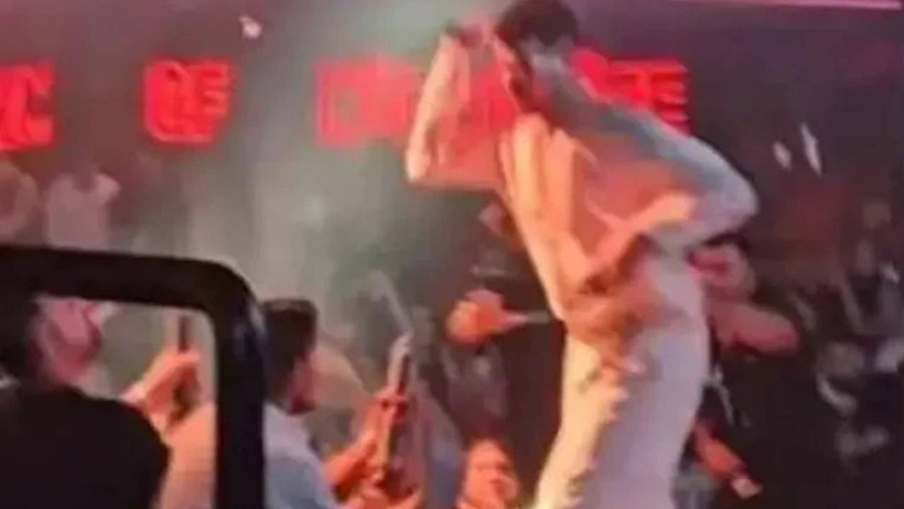 Konserde ortalık karıştı! Kerimcan Durmaz özür dileyip yaşananları açıkladı - Resim : 1