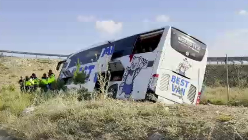 Son Dakika | Niğde otoyolunda otobüs kazası: Çok sayıda yaralı var - Resim : 1
