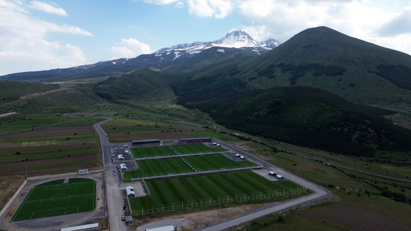 Kayseri'de dağ başında: Futbol kulüpleri akın akın geliyor - Resim : 2