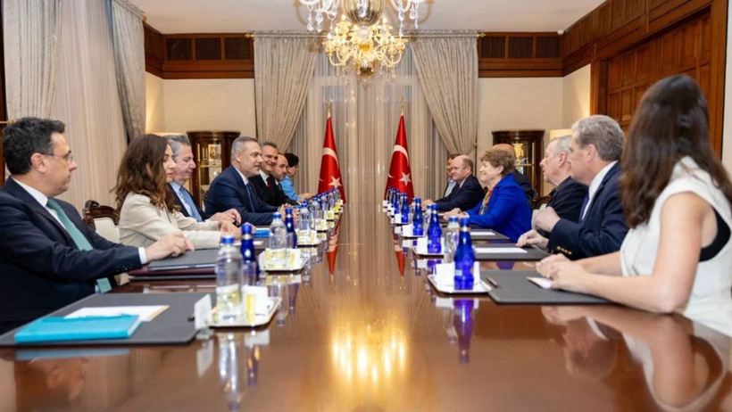 Ankara'da diplomasi trafiği! Fidan, ABD'li senatör ve temsilcilerle bir araya geldi - Resim : 2