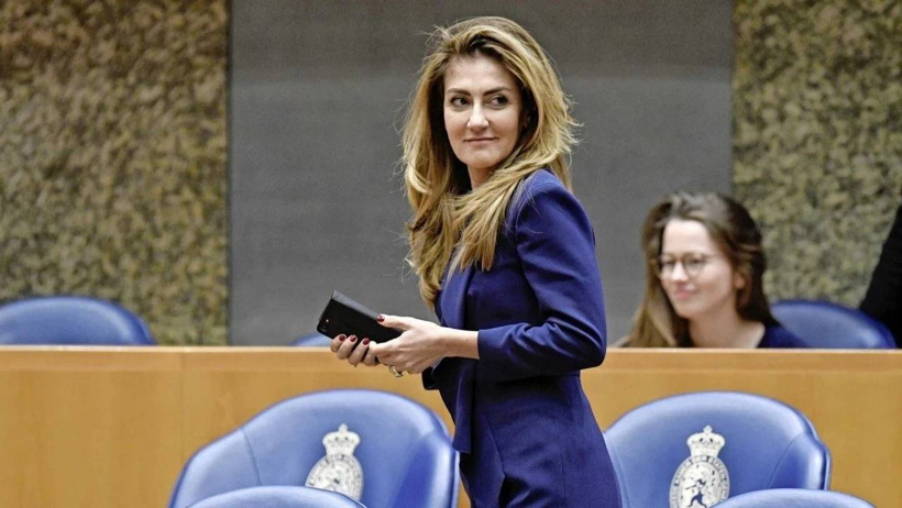 7 yaşında mülteci olarak ayrıldı... Ankara'ya bu kez Savunma Bakanı olarak dönüyor - Resim : 2