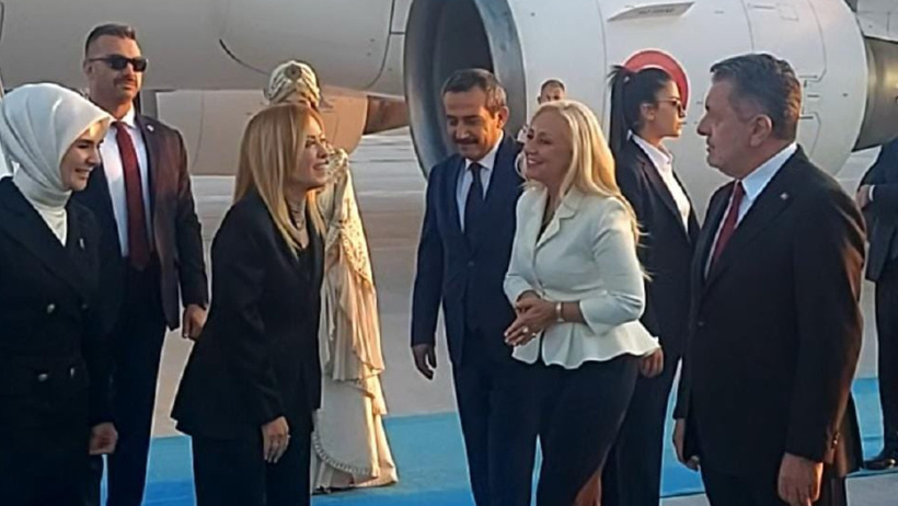 Mansur Yavaş'ın vekili araya girip krizi önledi: Erdoğan'ın danışmanı Meloni'yi karşılarken azar çekti - Resim : 1