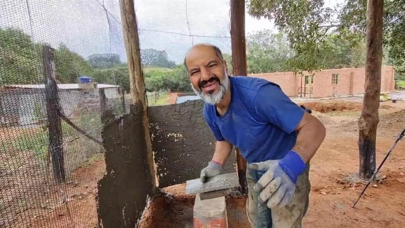 Kira ödeyenler bu yönteme koşuyor: Bu evde ne tuğla var ne çelik, tam 7 günde tamamladılar! - Resim : 1