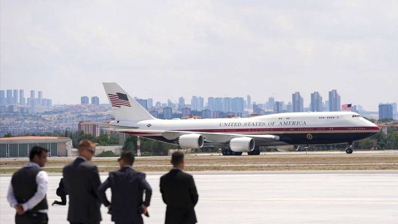 Yeni uçağı bıraktı, eski Air Force One'a geçti! Trump neden son anda karar değiştirdi? - Resim : 2
