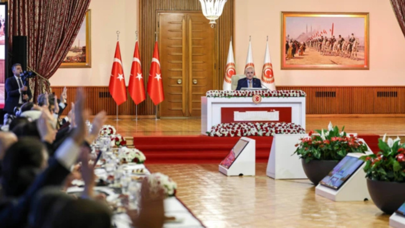 AKP sürecin yasasını netleştirdi: İktidar medyası DEM'in taleplerini boşa çıkaracak sınırları yazdı - Resim : 3