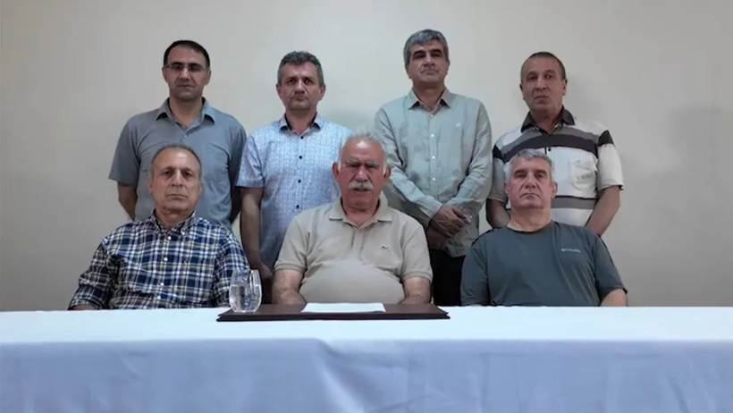 AKP sürecin yasasını netleştirdi: İktidar medyası DEM'in taleplerini boşa çıkaracak sınırları yazdı - Resim : 1