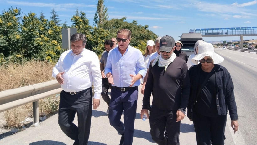 Kartalkaya faciasında ölenler için adalet yürüyüşü 6. gününde: Murat Emir ailelere destek verdi - Resim : 1