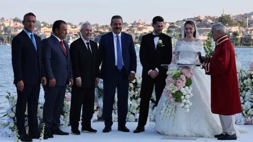 Aziz Yıldırım açık açık istemedi: Sadettin Saran beğenince gerçek ortaya çıktı - Resim : 1