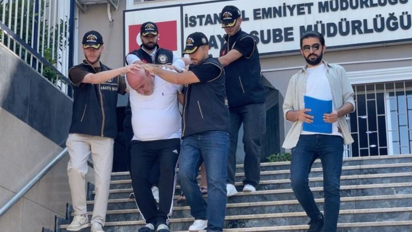 Fatih'te 4 kilo altın vurgunu: Şüpheliyi tişörtündeki logo ele verdi - Resim : 1