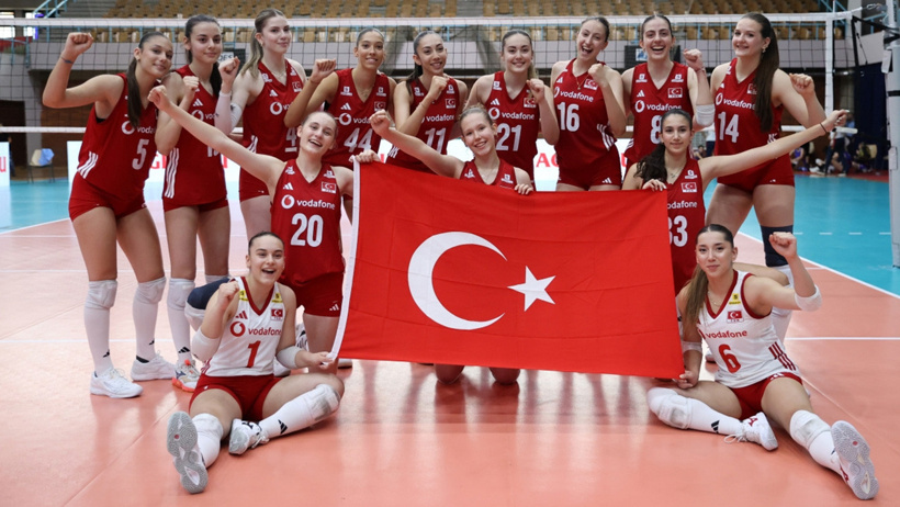 Milliler yıktı geçti: İlk maçını çok rahat kazandı - Resim : 1