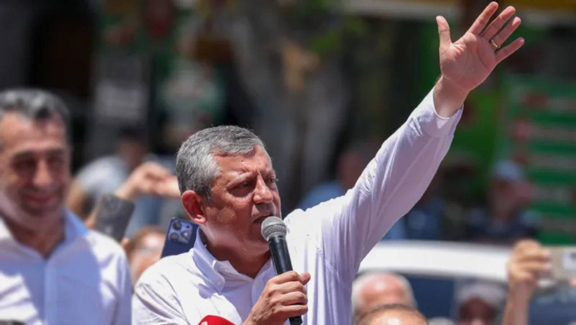 Dünya basını Özgür Özel'in yeni partisini manşetlerine taşıdı! 