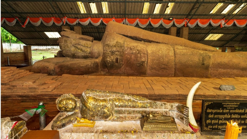 Plaka plaka tam 33 altın parça yatan Buddha'nın altından çıktı - Resim : 2