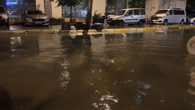 Yaz ortasında sağanak İstanbul ve Ankara’yı vurdu! Sabah uyananlar gözlerine inanamadı - Resim : 3