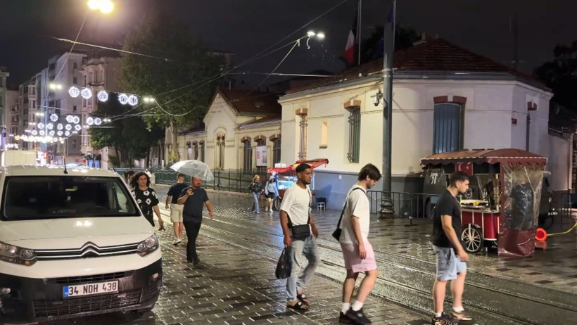 Yaz ortasında sağanak İstanbul ve Ankara’yı vurdu! Sabah uyananlar gözlerine inanamadı - Resim : 1