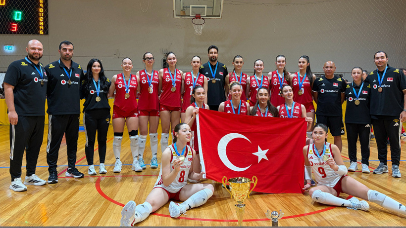Filenin Sultanları son noktayı koydu: Milliler 24 saatte 3 kez şampiyon oldu - Resim : 1