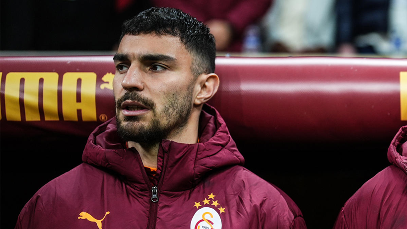 Galatasaray'da maaş iddialarını reddetti: Yeni geldim yönetimle görüşme olmadı - Resim : 1