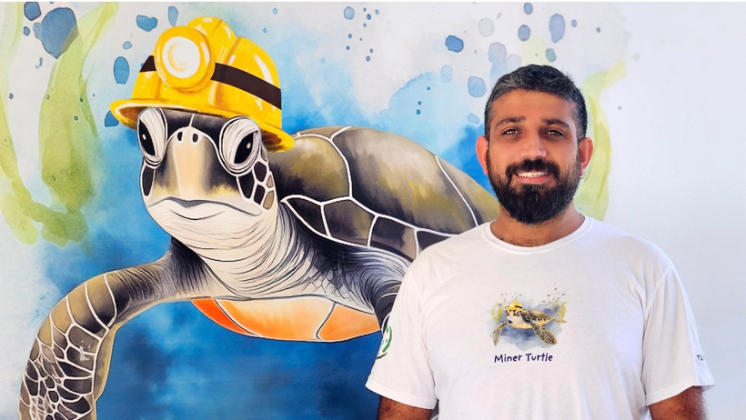 Akdeniz'in dev kaplumbağaları yok oluyor: Turistler caretta sanıp kahvaltılıkla besliyor - Resim : 2