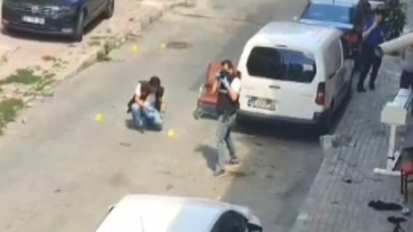 Gündüz vakti silahlı saldırı: Olay yerinde 9 boş kovan bulundu! - Resim : 1