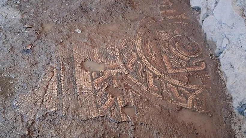 Hepsi 1500 yıldır yerinde duruyordu: Çaldılar - Resim : 1