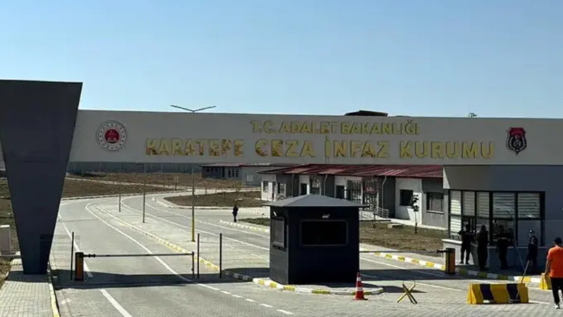 Tutuklu komedyen Deniz Göktaş'tan haber var: Kaldığı cezaevini anlattı - Resim : 1