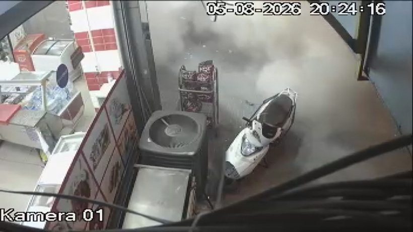 İstanbul'daki 4 katlı binanın çökme anı dehşete düşürdü! İşte o anlar - Resim : 6