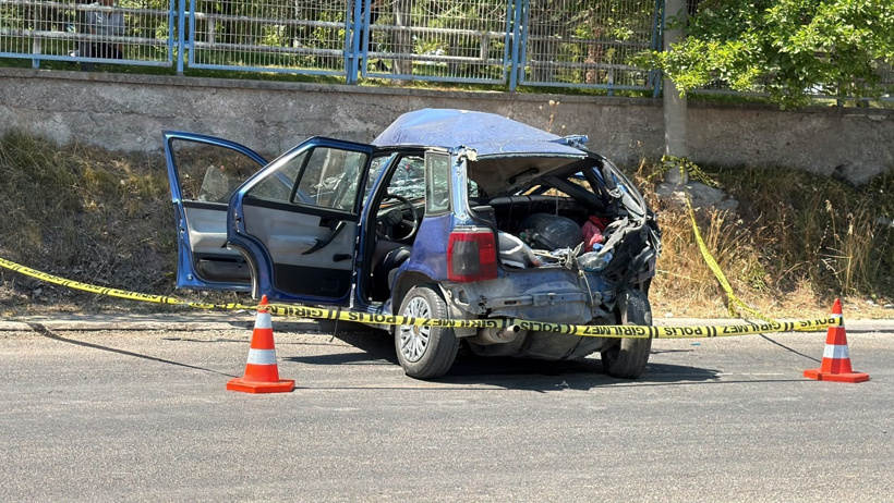 Feci kaza! Önce çöp kamyonu sonra TIR çarptı: 76 metre sürüklendi - Resim : 1