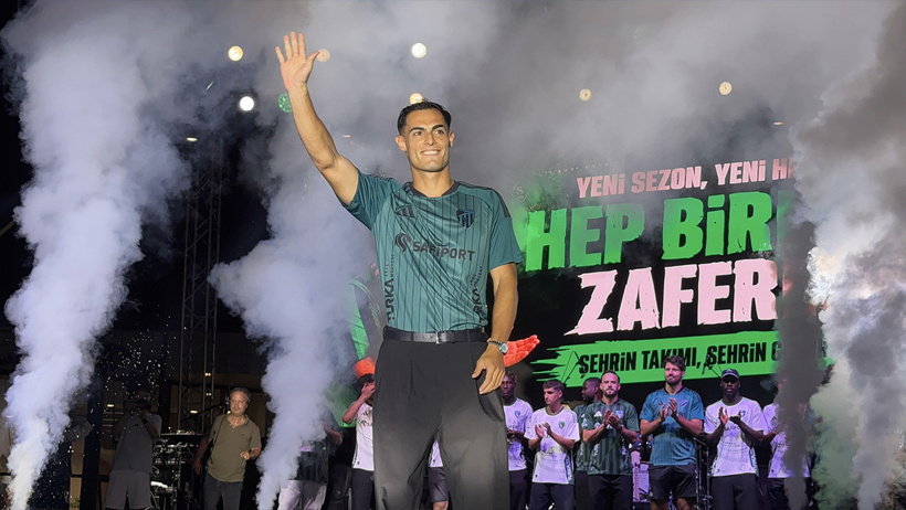 Kocaelispor forvet transferini etkinlikte açıkladı: Taraftarlara büyük sürpriz - Resim : 1