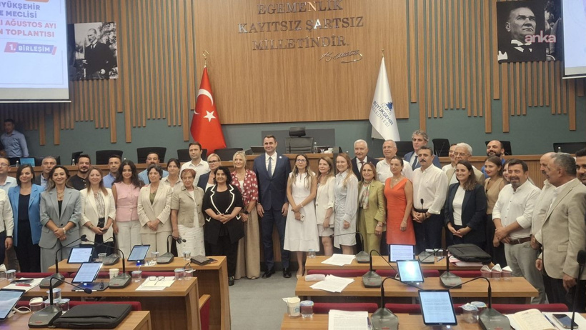 YENİ Parti İzmir Büyükşehir Belediyesi’nde ilk grup toplantısı: Grup Başkanvekili belli oldu - Resim : 1