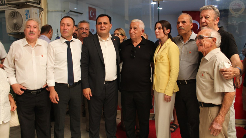 CHP'den istifa etmişti: Dalaman Belediye Başkanı Sezer Durmuş meclis üyeleriyle YENİ Parti'ye katıldı - Resim : 2
