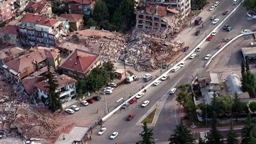 TTB'den '17 Ağustos Depremi' açıklaması: Ders çıkarılmadığını 6 Şubat'ta gördük - Resim : 1
