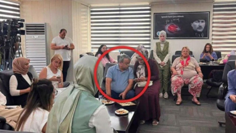 Butlancı meclis üyesi yine AKP’lilerle: Bu kez kutlamada görüntülendi - Resim : 1
