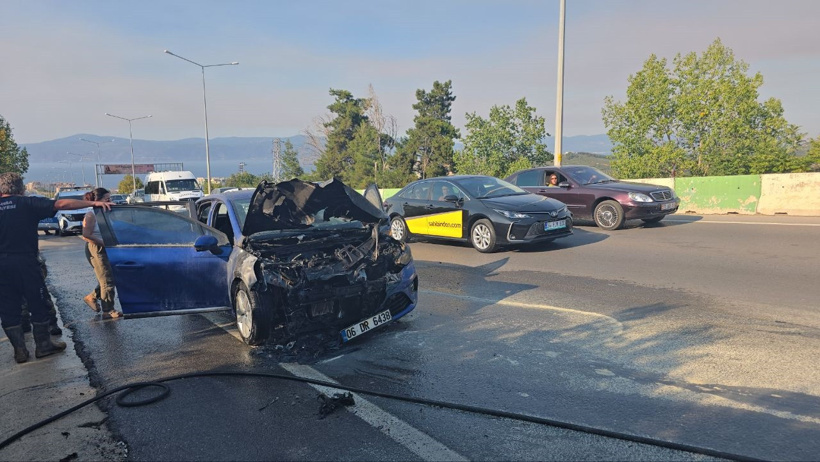 Facia kıl payı atlatıldı: Otomobil bir anda alev aldı - Resim : 3