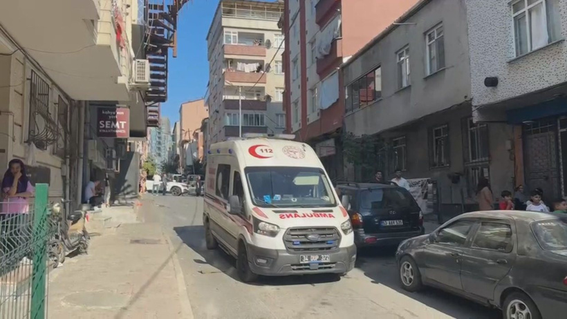 Deodorant kutusu bomba gibi patladı: 2'si çocuk 3 kişi hastaneye kaldırıldı - Resim : 1