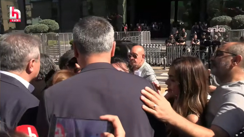 Butlancılar Üsküdar Belediyesi önünde yuhalandı! CHP'li isim kaçtı - Resim : 3