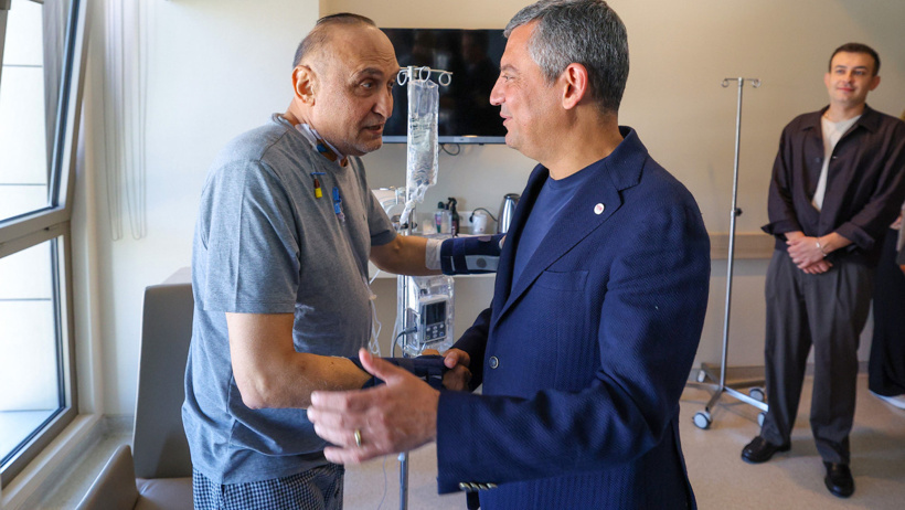 Bıçaklanan YENİ Partili vekil 1 ay sonra ilk kez görüntülendi! Özgür Özel ziyaret etti - Resim : 2