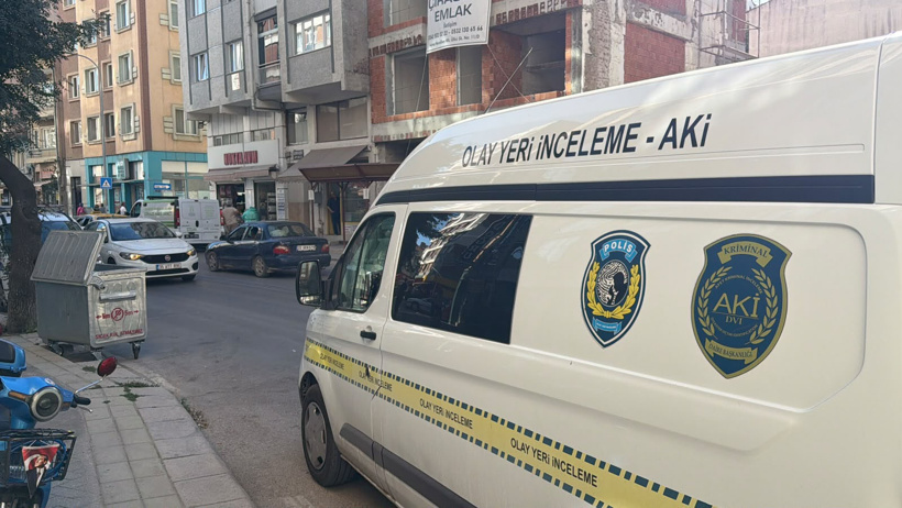 Annesi ve kardeşleriyle yaşadığı evde ölü bulundu: Soruşturma başlatıldı - Resim : 2