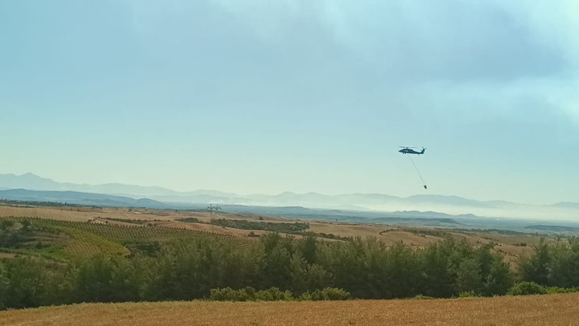 Antalya alev alev! Yangın ikinci güne girdi: Evler tahliye edildi, alevler yollara dayandı - Resim : 1
