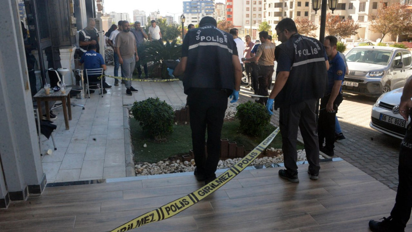 İç çamaşırından silahı çıkardı, 'Kocanın selamı var' deyip kurşun yağdırdı! - Resim : 1