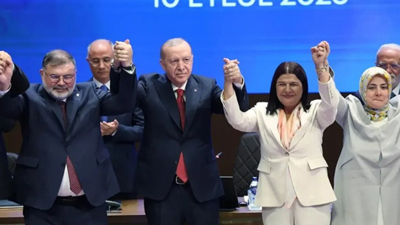 Belediye Başkanı AKP’ye geçmişti: Foçalılar 'Tahammül etmiyoruz' dedi, kampanya başlattı - Resim : 1