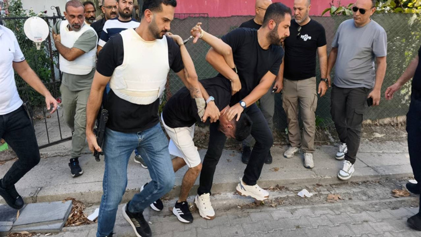 Torbacıdan el bombası alıp polise atmaya çalıştı! Adana'da film gibi olay - Resim : 2