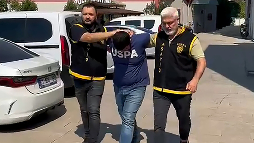 Çantası gasbedildi, metrelerce peşinden koştu! O anlar anbean kaydedildi - Resim : 5