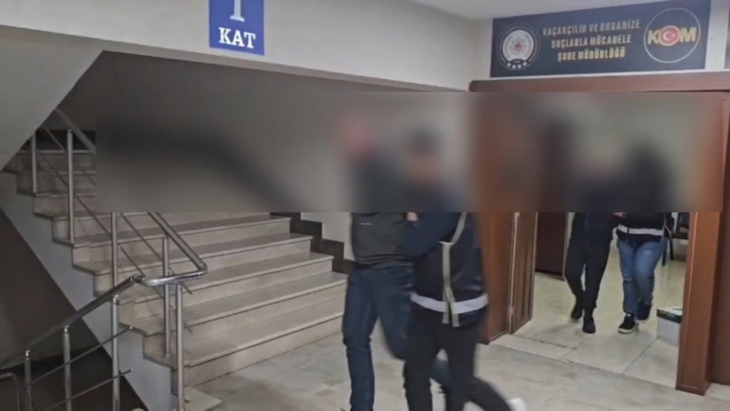 Adreslerde arama yapıldı: Milyonluk senetler ve ruhsatsız tüfekler çıktı - Resim : 2