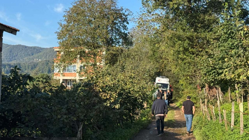 Oğlunun ölümünden 2 gün sonra evi bastı, silahlar patladı! - Resim : 1