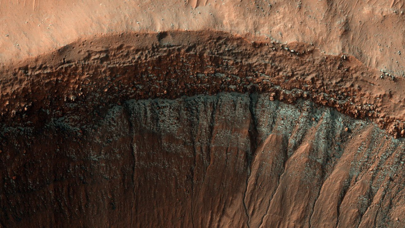 221227101427-01-nasa-mars-winter-dry-ice.jpg