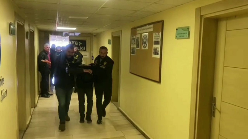 torununun-sevgilisiyle-planladigi-1-mily-19996-4.jpg
