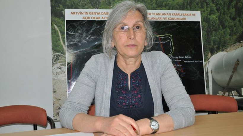 yesil-artvin-dernegi-baskani-nese-karahan-fotograf-artvinden.jpg